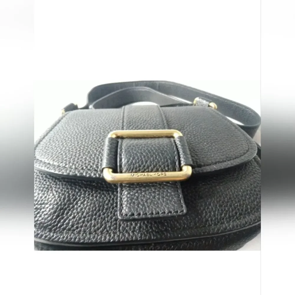 Michael Kors Maxine Pebbled Saddle bag - Black Leather